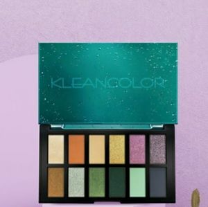 SPRINKLE EYESHADOW PALETTE